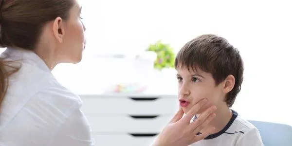 اختلال در تلفظ صداهای گفتاری + درمان در تهران