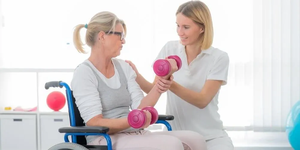 کاردرمانگر کیست ؟