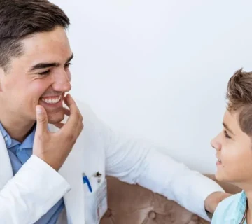 بهترین دکتر گفتار درمانی در تهران