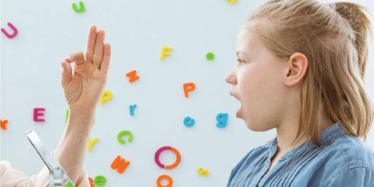 تفاوت کاردرمانگر با گفتاردرمانگر