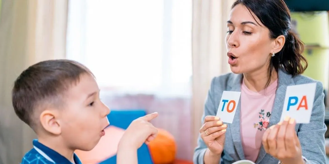 چه کارهایی در گفتار درمانی انجام می شود؟