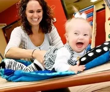 کاردرمانی کودکان سندرم داون