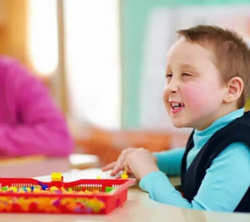 رشد گفتار در کودکان با انواع فلج مغزی