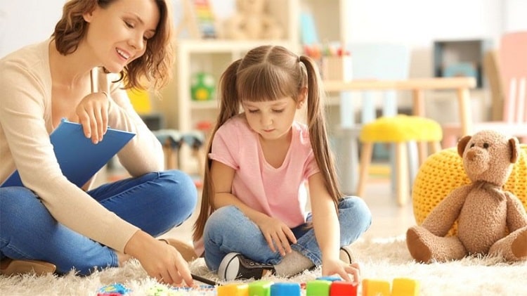 بهترین بازی ها برای تقویت گفتار در خانه